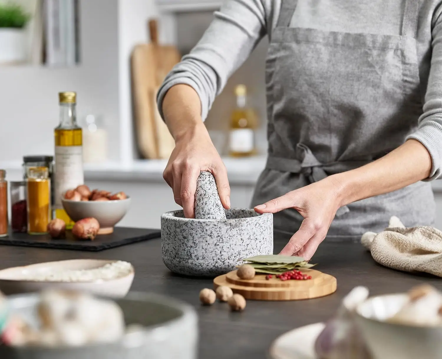竹製の蓋付き花崗岩乳鉢、石臼、泥すり器、スパイスグラインダー - Mortar Pestle Granite のレビューと価格